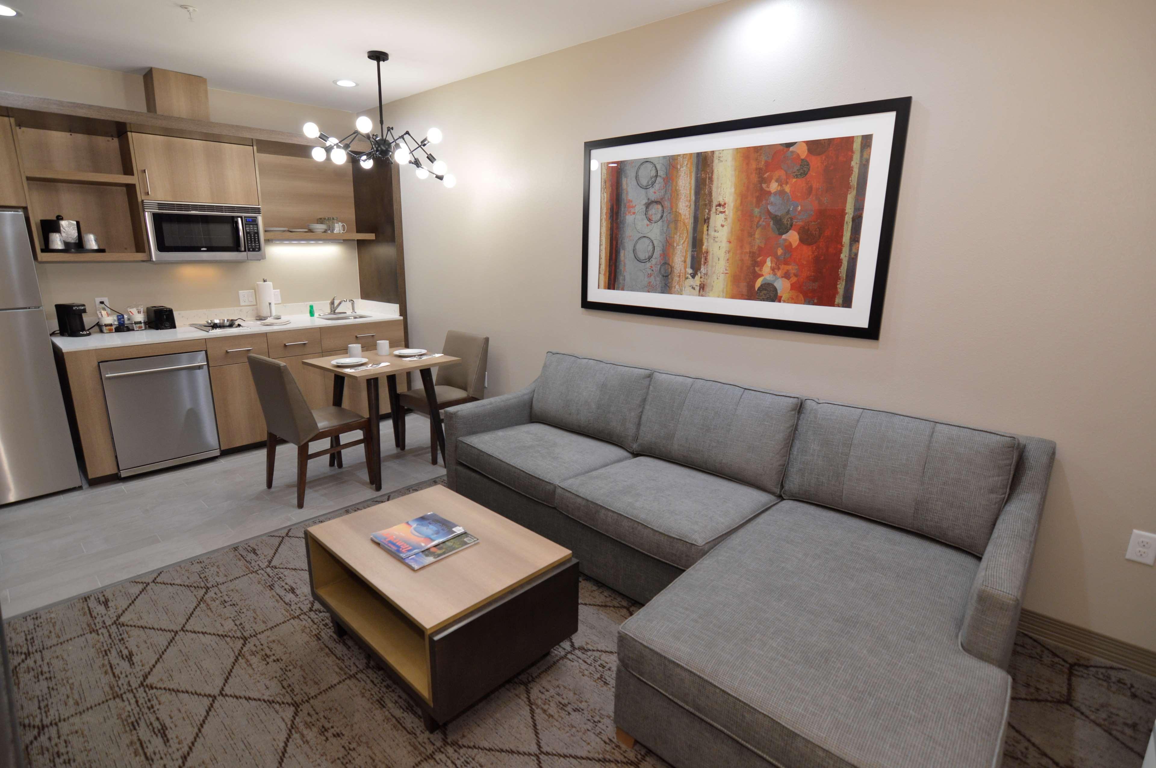 Best Western Plus Pleasanton Hotel Eksteriør bilde