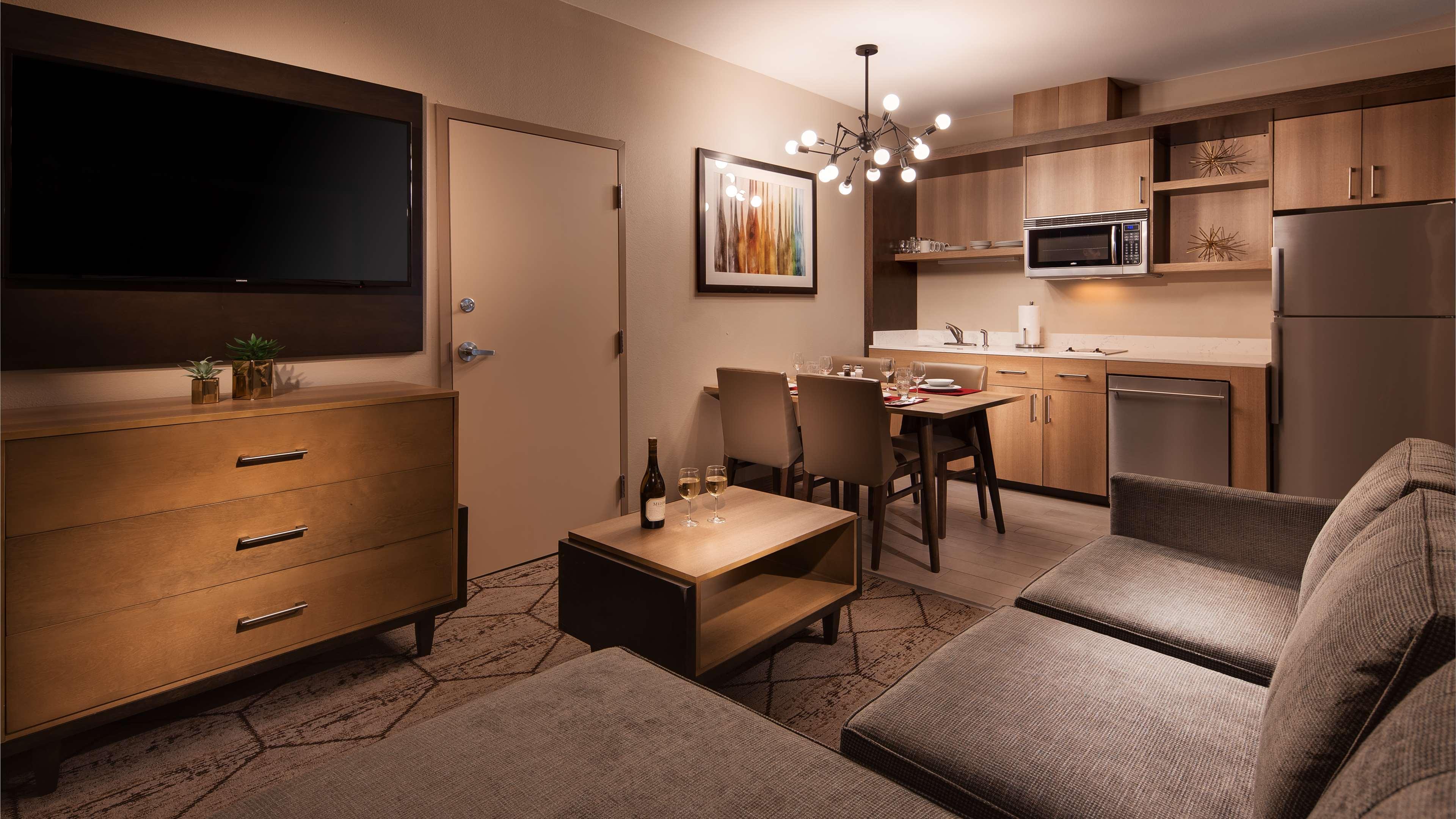 Best Western Plus Pleasanton Hotel Eksteriør bilde