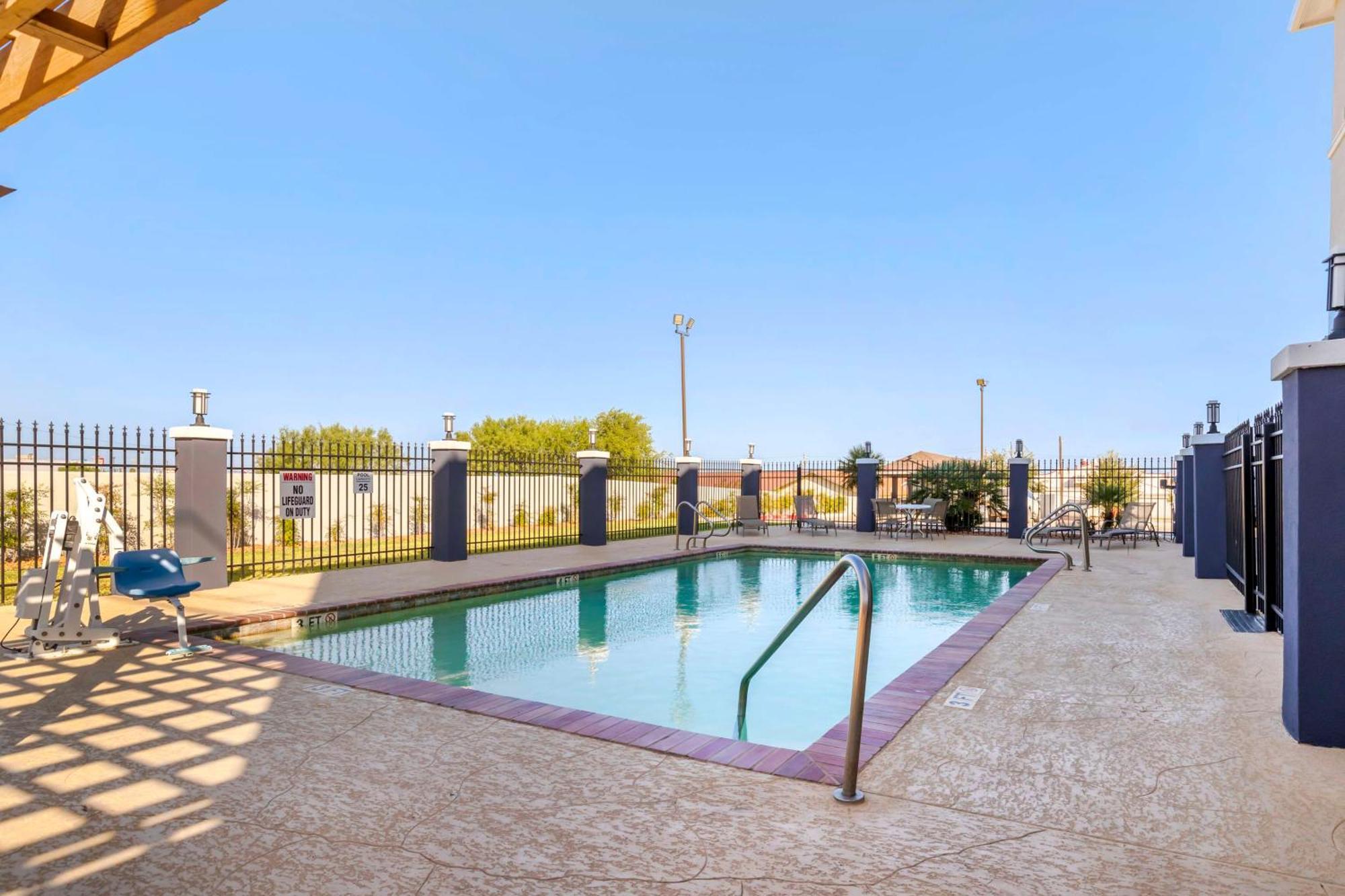 Best Western Plus Pleasanton Hotel Eksteriør bilde